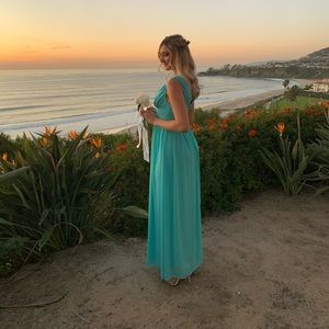 Bridesmaid dress. Color turquois